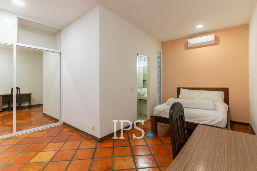 4 Bedroom Apartment For Rent - Chroy Changvar, Phnom Penh