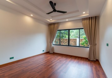 4 Bedroom Villa For Rent- Svay Dangkum, Siem Reap thumbnail