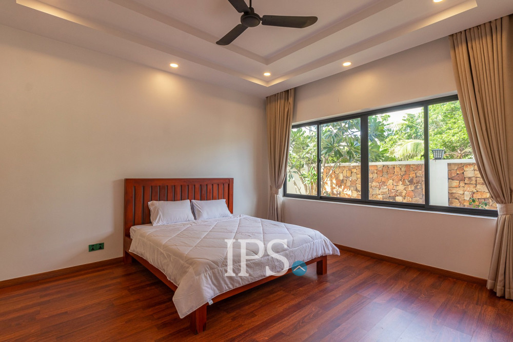 4 Bedroom Villa For Rent- Svay Dangkum, Siem Reap - Image 17