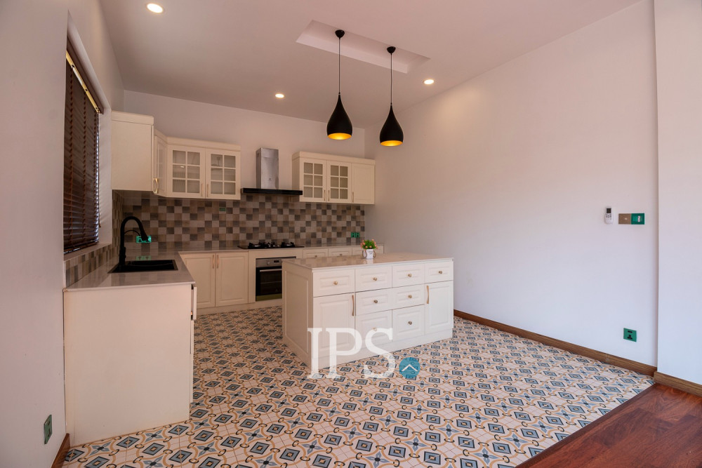 4 Bedroom Villa For Rent- Svay Dangkum, Siem Reap - Image 13