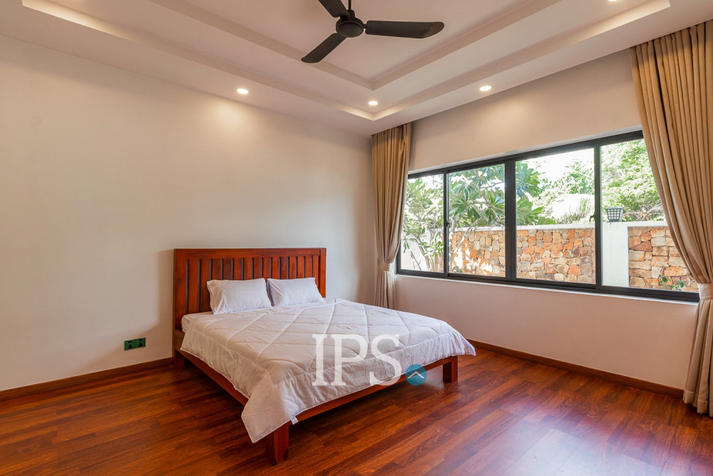4 Bedroom Villa For Rent- Svay Dangkum, Siem Reap - Image 18