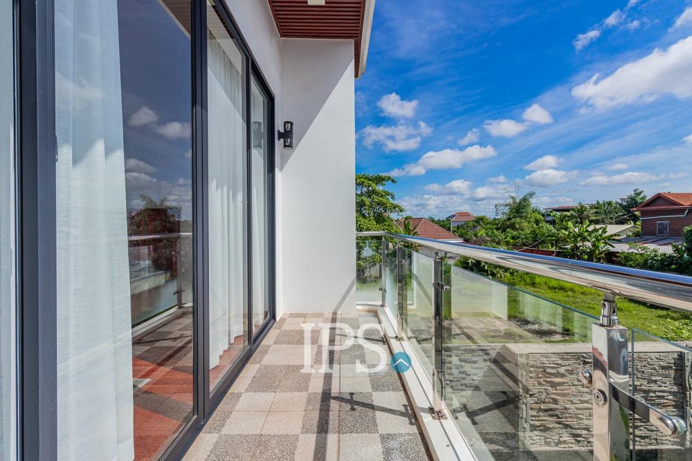 4 Bedroom Villa For Rent- Svay Dangkum, Siem Reap - Image 34