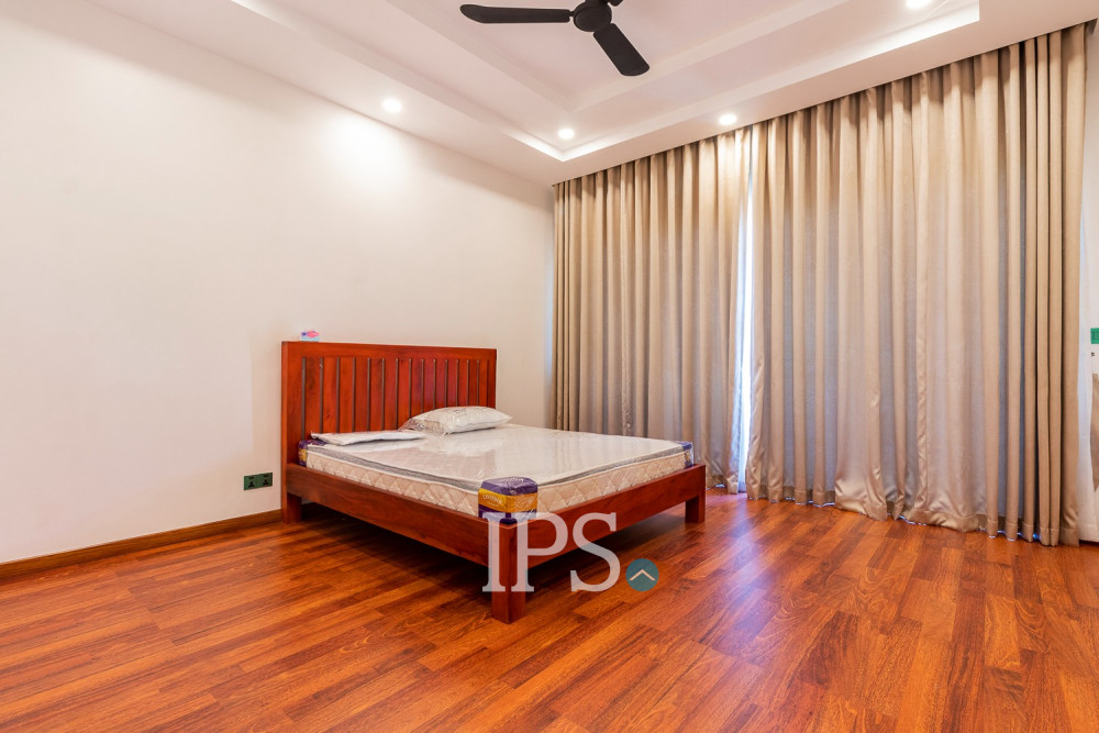 4 Bedroom Villa For Rent- Svay Dangkum, Siem Reap - Image 28