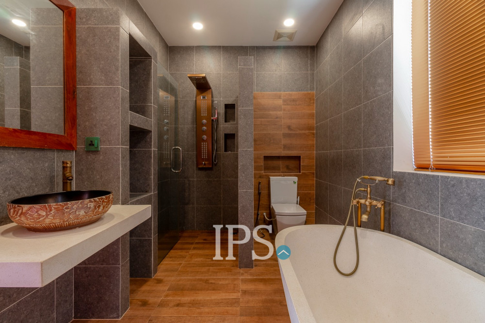4 Bedroom Villa For Rent- Svay Dangkum, Siem Reap - Image 30