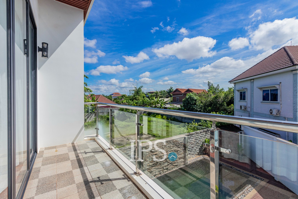 4 Bedroom Villa For Rent- Svay Dangkum, Siem Reap - Image 35