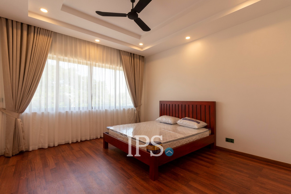 4 Bedroom Villa For Rent- Svay Dangkum, Siem Reap - Image 24