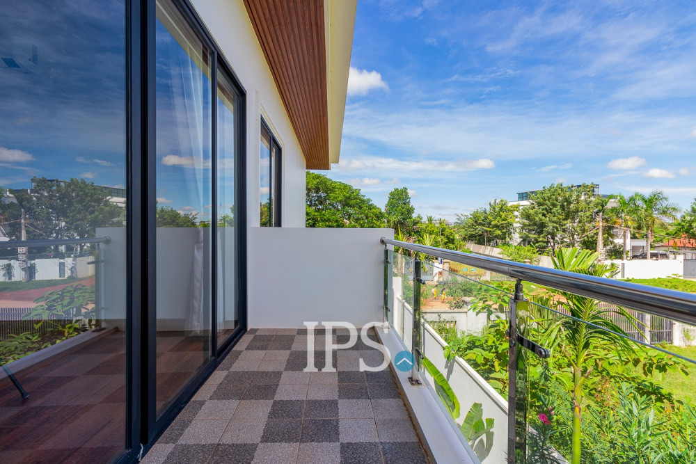 4 Bedroom Villa For Rent- Svay Dangkum, Siem Reap - Image 38