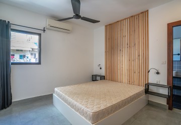Renovated 3 Bedroom Apartment For Rent - Beoung Raing, Phnom Penh thumbnail