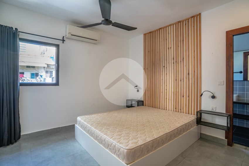 Renovated 3 Bedroom Apartment For Rent - Beoung Raing, Phnom Penh