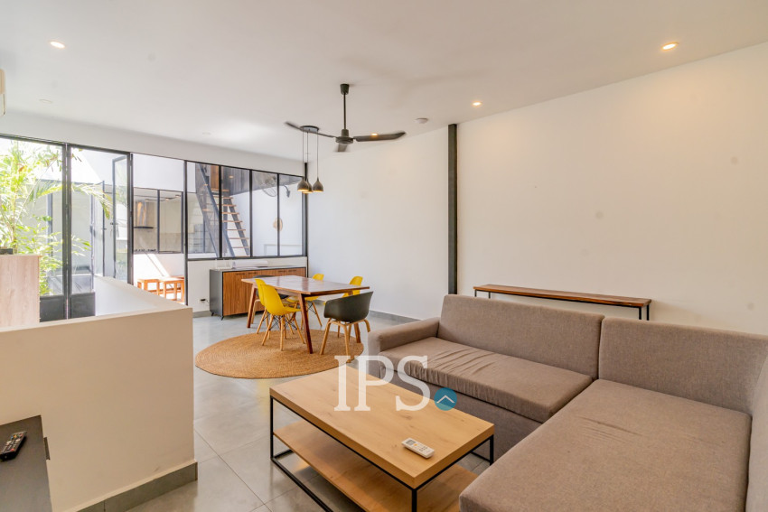 Renovated 3 Bedroom Apartment For Rent - Beoung Raing, Phnom Penh