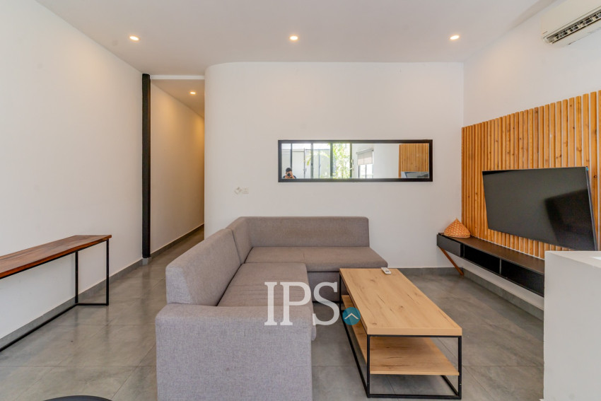 Renovated 3 Bedroom Apartment For Rent - Beoung Raing, Phnom Penh
