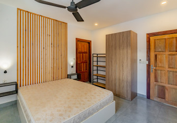 Renovated 3 Bedroom Apartment For Rent - Beoung Raing, Phnom Penh thumbnail