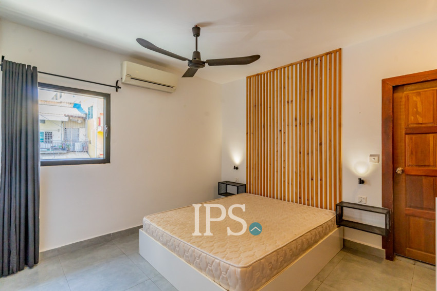 Renovated 3 Bedroom Apartment For Rent - Beoung Raing, Phnom Penh