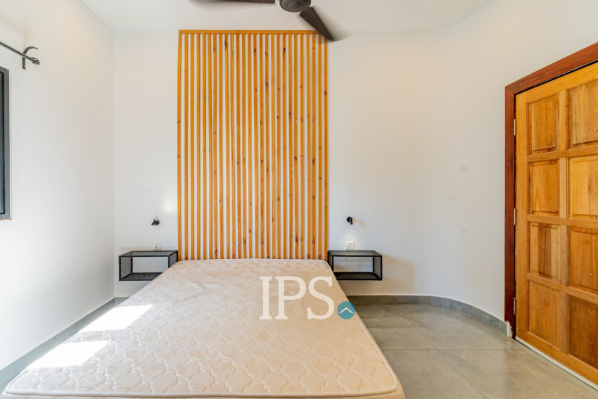 Renovated 3 Bedroom Apartment For Rent - Beoung Raing, Phnom Penh