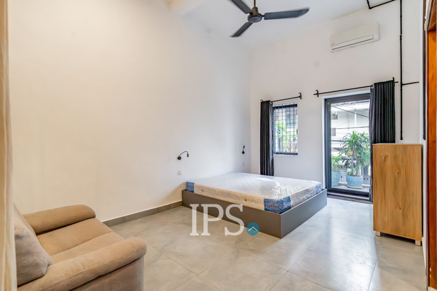 Renovated 2 Bedroom Apartment For Rent - Beoung Raing, Phnom Penh