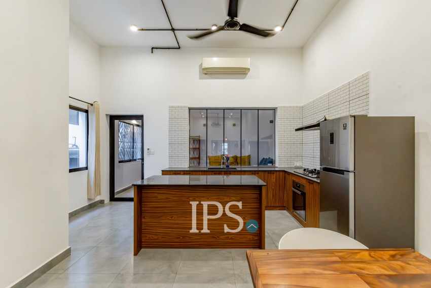 Renovated 2 Bedroom Apartment For Rent - Beoung Raing, Phnom Penh