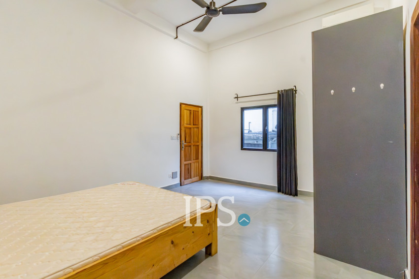 Renovated 2 Bedroom Apartment For Rent - Beoung Raing, Phnom Penh