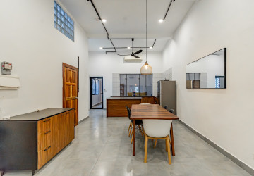 Renovated 2 Bedroom Apartment For Rent - Beoung Raing, Phnom Penh thumbnail