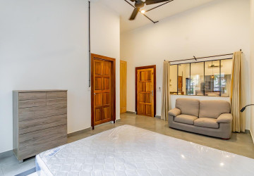 Renovated 2 Bedroom Apartment For Rent - Beoung Raing, Phnom Penh thumbnail