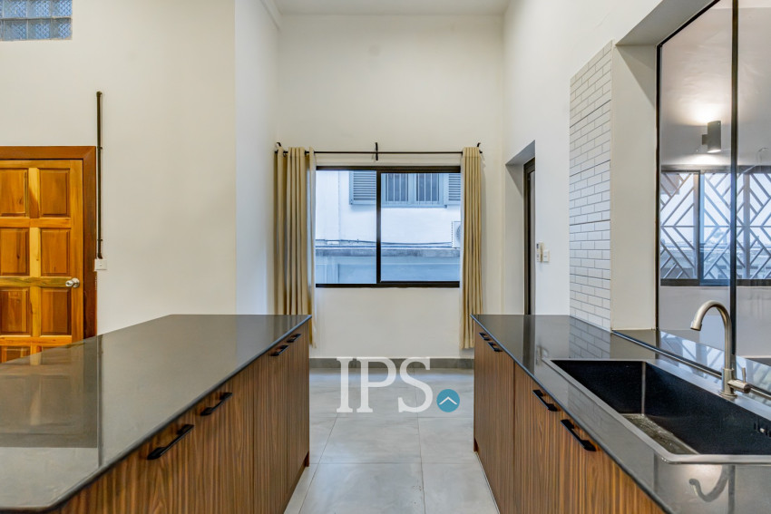 Renovated 2 Bedroom Apartment For Rent - Beoung Raing, Phnom Penh