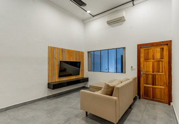 Renovated 2 Bedroom Apartment For Rent - Beoung Raing, Phnom Penh thumbnail