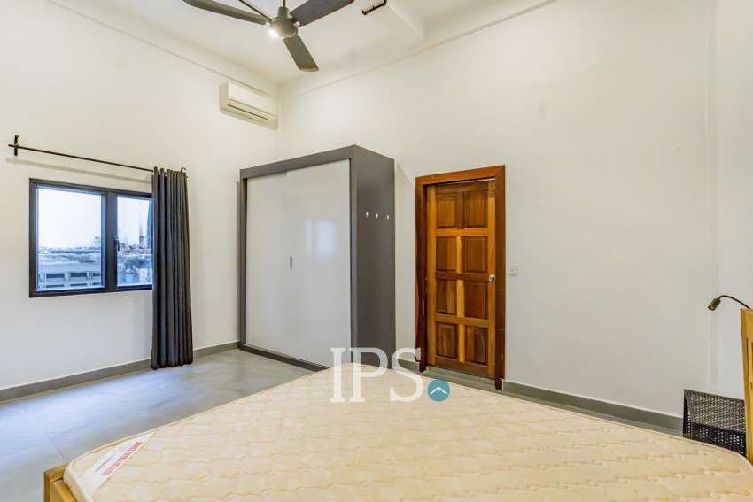 Renovated 2 Bedroom Apartment For Rent - Beoung Raing, Phnom Penh