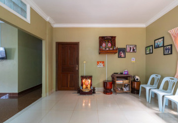 3 Bedroom House For Sale - Svay Dangkum, Siem Reap thumbnail