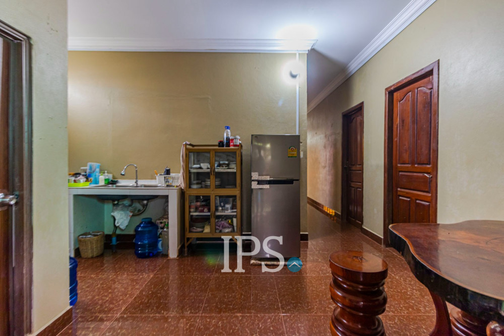 3 Bedroom House For Sale - Svay Dangkum, Siem Reap - Image 9