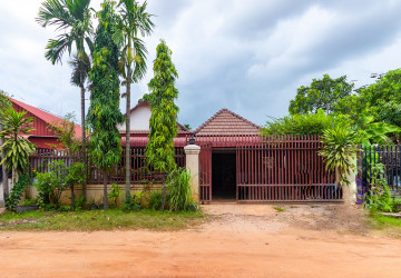 3 Bedroom House For Sale - Svay Dangkum, Siem Reap thumbnail