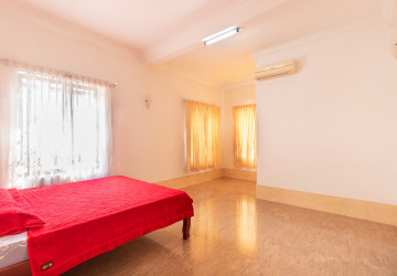 3 Bedroom Villa For Rent - Svay Dangkum, Siem Reap thumbnail