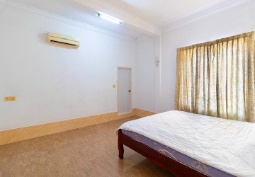 3 Bedroom Villa For Rent - Svay Dangkum, Siem Reap thumbnail