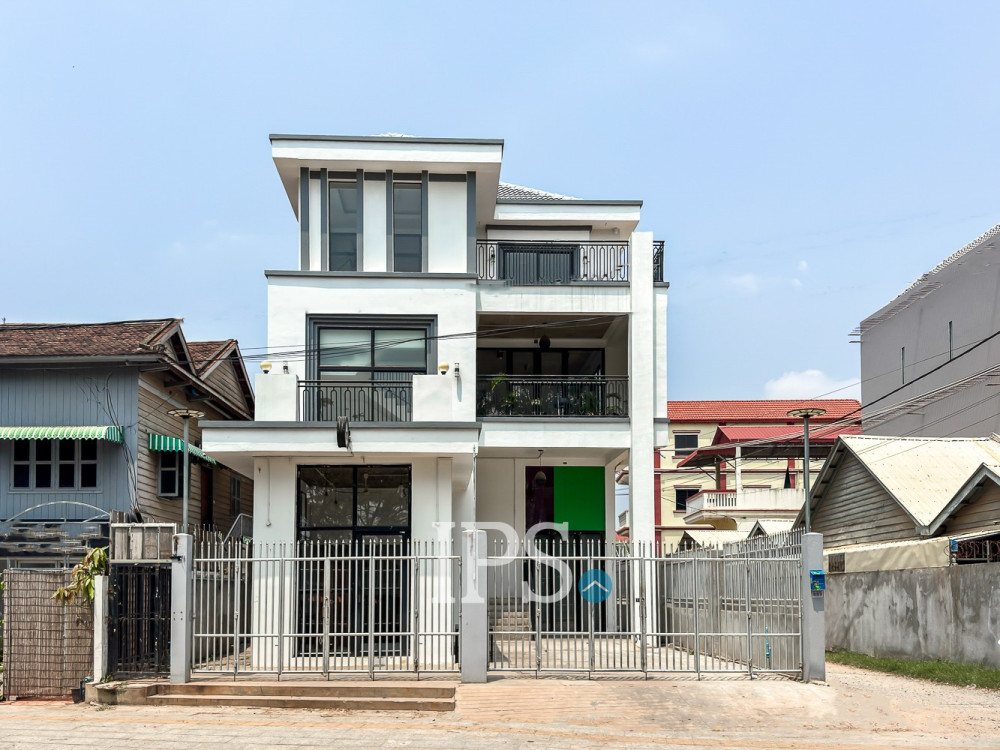 512 Sqm Commercial Building For Rent - Slor Kram, Siem Reap