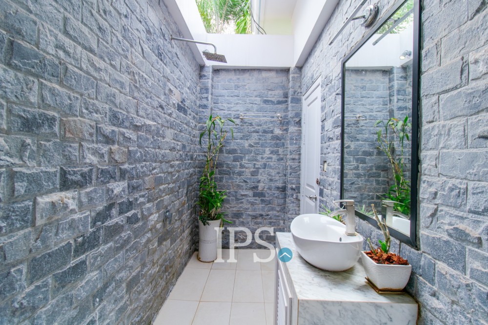 2 Bedroom Villa For Rent - Svay Dangkum, Siem Reap - Image 31