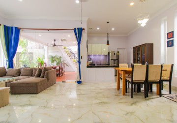 2 Bedroom Villa For Rent - Svay Dangkum, Siem Reap thumbnail