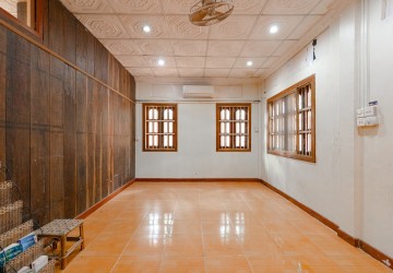 5 Bedroom Villa For Rent - Slor Kram, Siem Reap thumbnail