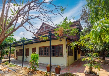 5 Bedroom Villa For Rent - Slor Kram, Siem Reap thumbnail