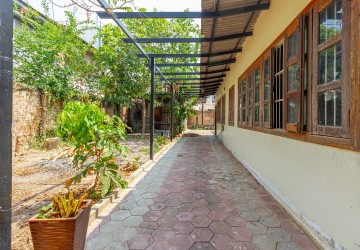 5 Bedroom Villa For Rent - Slor Kram, Siem Reap thumbnail