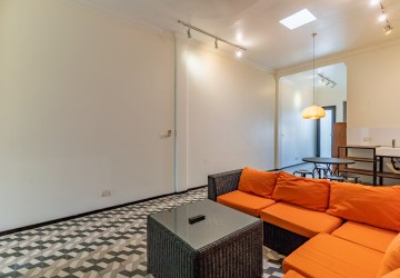 Renovated 1 Bedroom Apartment For Rent - Chaktomukh, Phnom Penh thumbnail