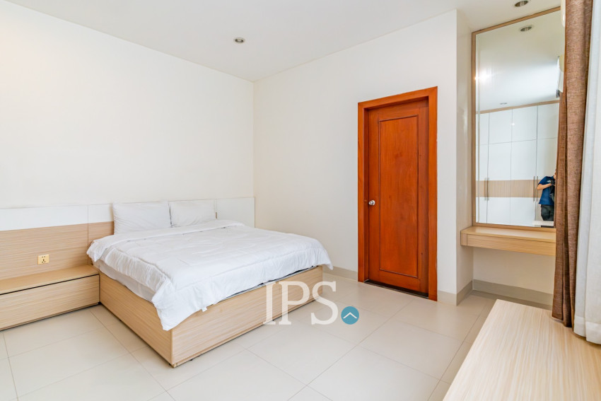3 Bedroom Penthouse For Rent - BKK1, Phnom Penh