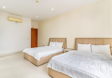 3 Bedroom Penthouse For Rent - BKK1, Phnom Penh thumbnail