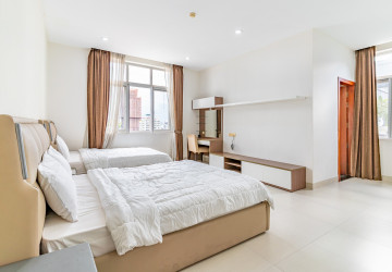 3 Bedroom Penthouse For Rent - BKK1, Phnom Penh thumbnail