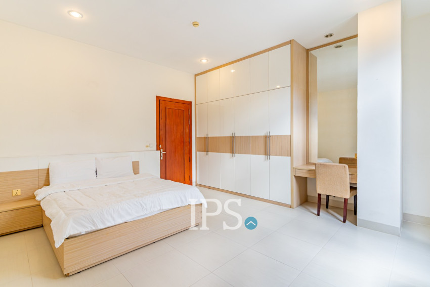 3 Bedroom Penthouse For Rent - BKK1, Phnom Penh