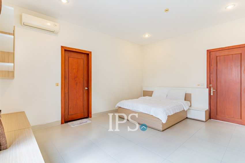 3 Bedroom Penthouse For Rent - BKK1, Phnom Penh
