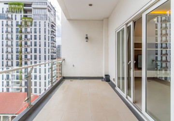 3 Bedroom Penthouse For Rent - BKK1, Phnom Penh thumbnail