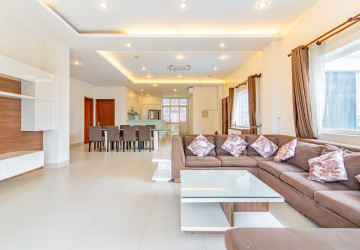 3 Bedroom Penthouse For Rent - BKK1, Phnom Penh thumbnail