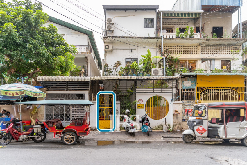 Renovated 2 Bedroom Apartment For Rent - Boeung Raing, Phnom Penh