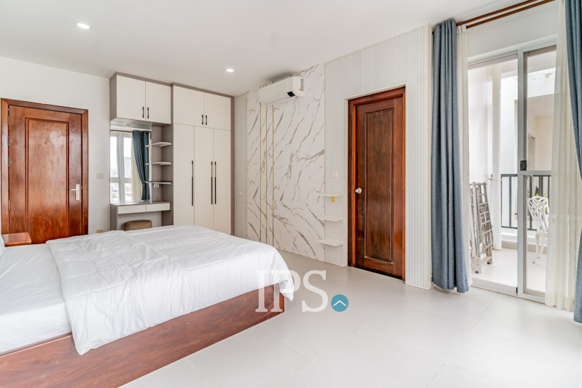 2 Bedroom Serviced Apartment For Rent - Toul Tum Poung 1, Phnom Penh