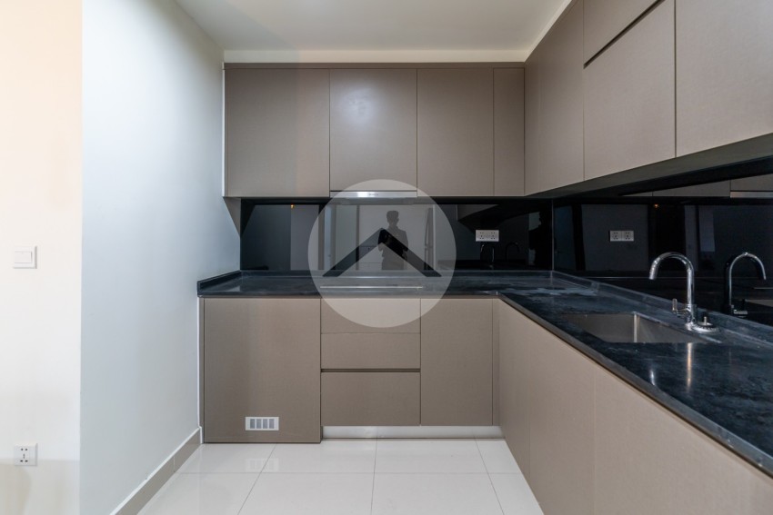 18th Floor 3 Bedroom Condo For Sale - The Peak, Tonle Bassac, Phnom Penh