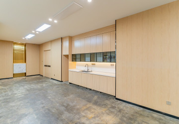 370 Sqm Green Office Space For Rent - Tonle Bassac, Phnom Penh thumbnail