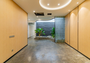370 Sqm Green Office Space For Rent - Tonle Bassac, Phnom Penh thumbnail